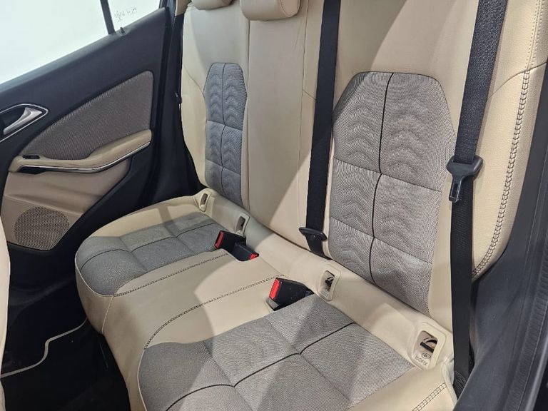 Mercedes GLA 200 Style 1.6 TB 16V/Flex Aut.