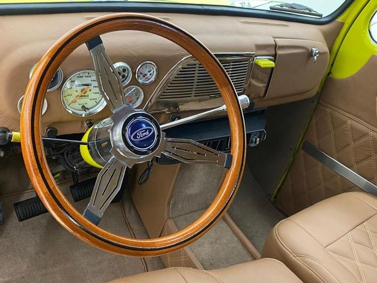 Ford V8 GASOLINA 2P MANUAL