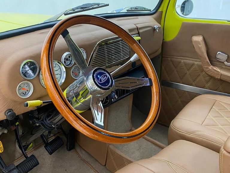 Ford V8 GASOLINA 2P MANUAL