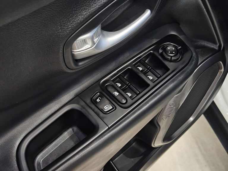 Jeep 1.3 T270 TURBO FLEX LONGITUDE AT6
