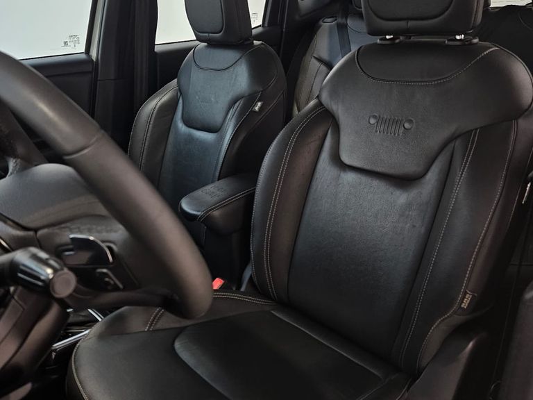 Jeep Renegade Long. T270 1.3 TB 4x2 Flex Aut.