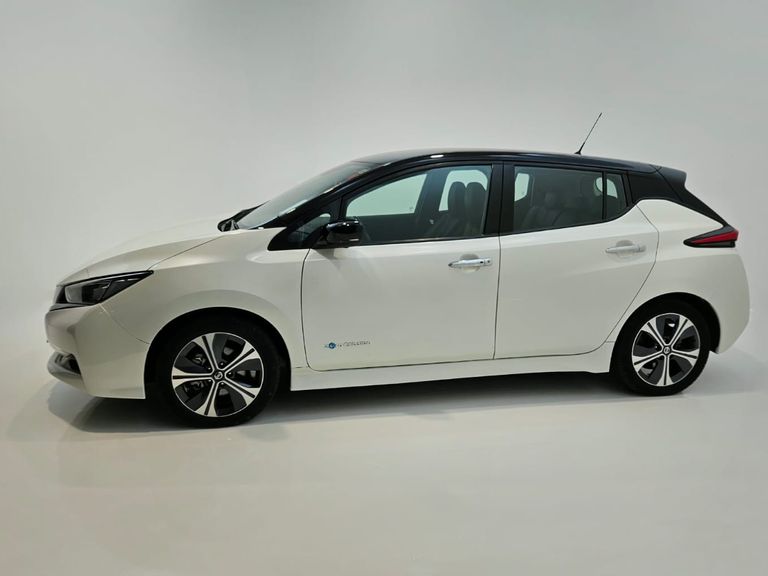 Nissan LEAF Aut. (Elétrico)