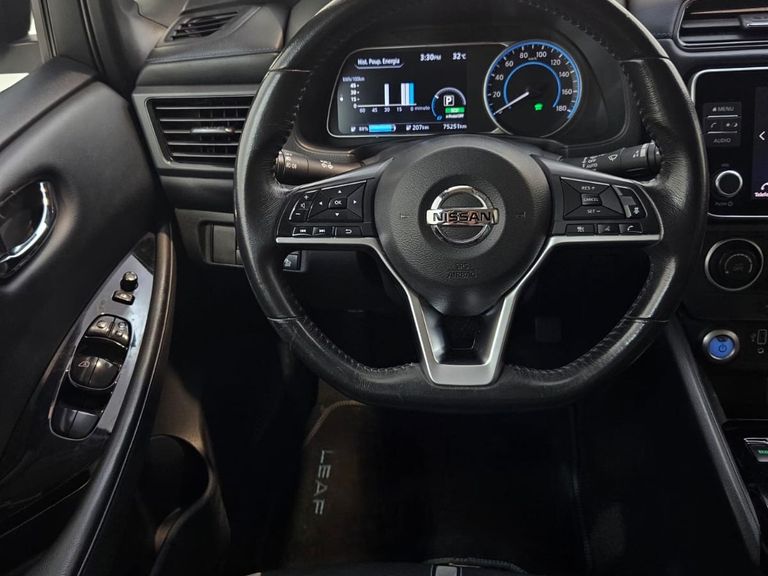 Nissan LEAF Aut. (Elétrico)