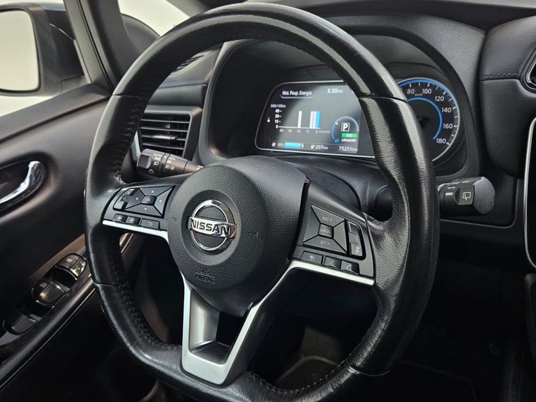 Nissan LEAF Aut. (Elétrico)