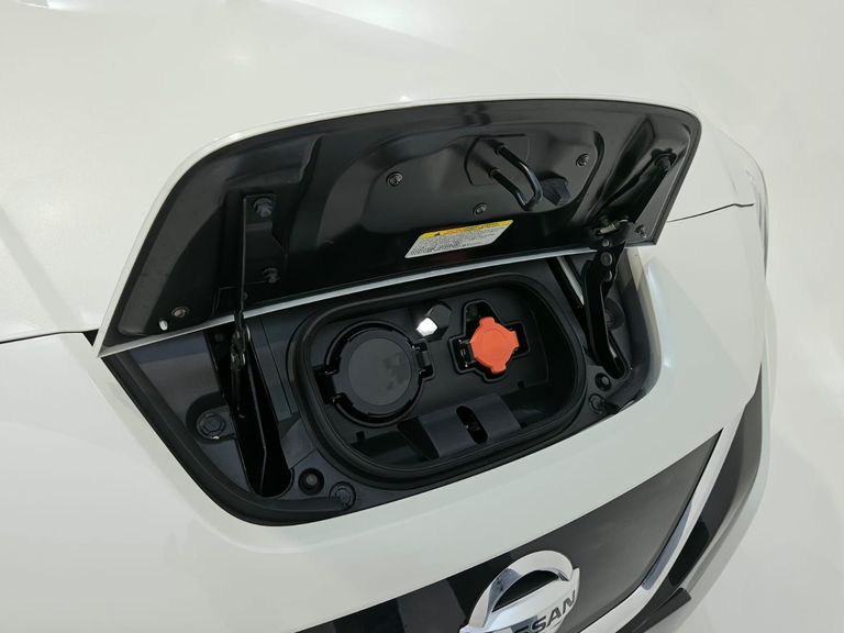 Nissan LEAF Aut. (Elétrico)