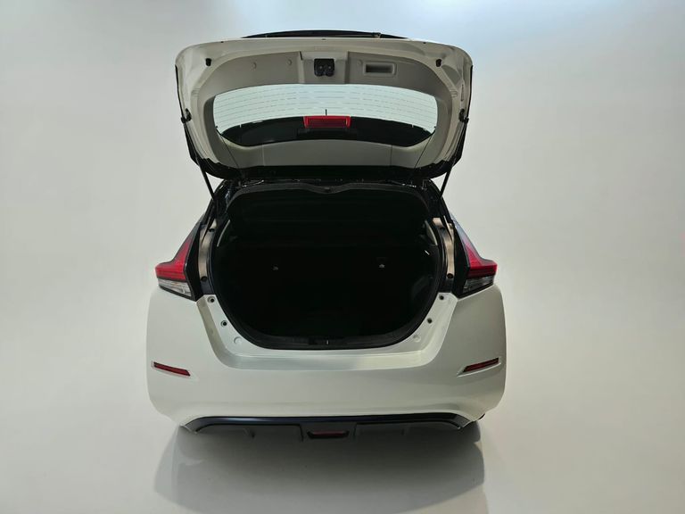 Nissan LEAF Aut. (Elétrico)