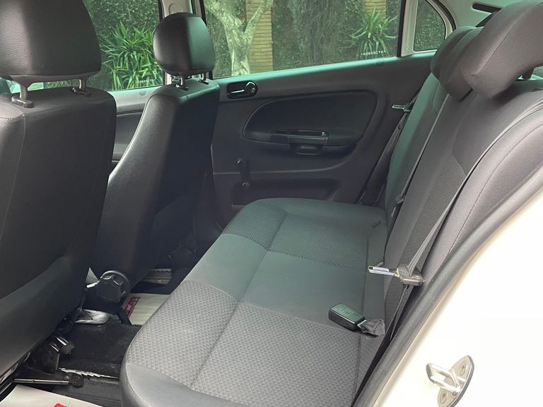 VolksWagen VOYAGE 1.6 MSI Flex 8V 4p