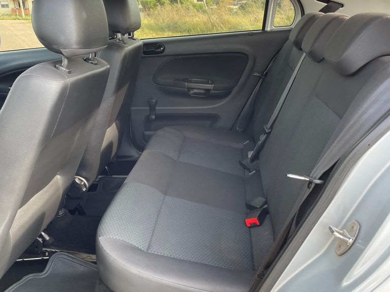 VolksWagen VOYAGE 1.6 MSI Flex 8V 4p