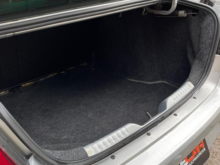 VolksWagen VOYAGE 1.6 MSI Flex 8V 4p