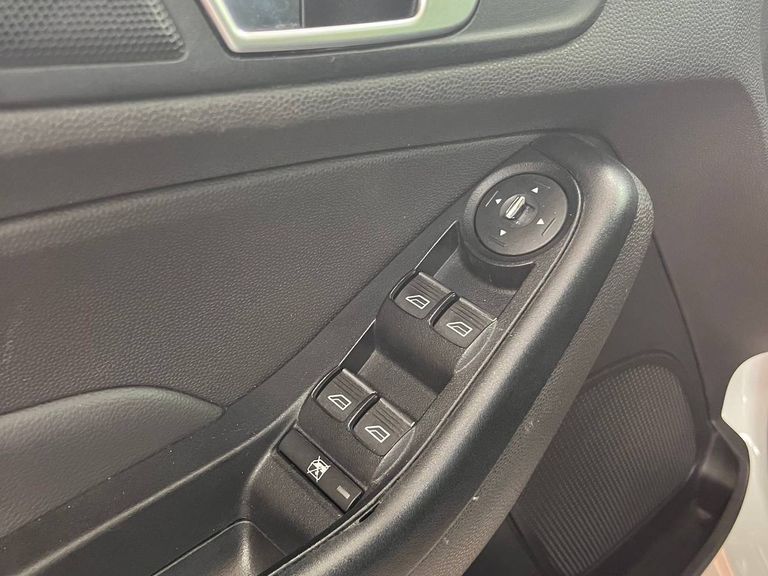 Ford Fiesta TIT./TIT.Plus 1.6 16V Flex Aut.