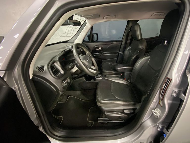 Jeep Renegade Long. T270 1.3 TB 4x2 Flex Aut.