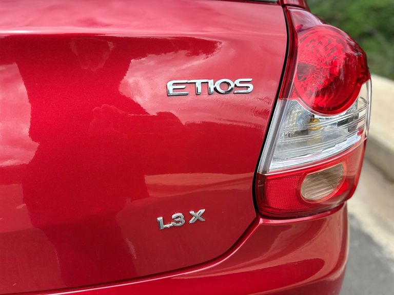 Toyota ETIOS X 1.3 Flex 16V 5p Mec.