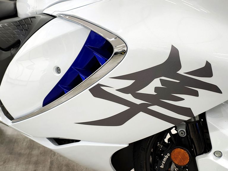 SUZUKI GSX 1300-R HAYABUSA