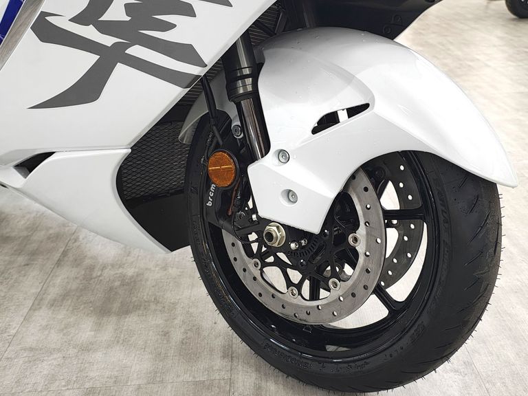 SUZUKI GSX 1300-R HAYABUSA