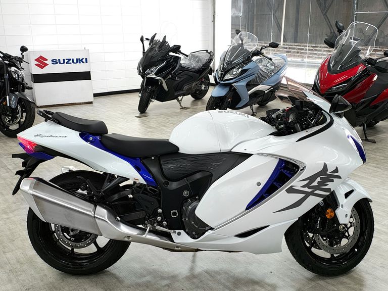 SUZUKI GSX 1300-R HAYABUSA