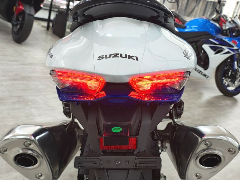 SUZUKI GSX 1300-R HAYABUSA
