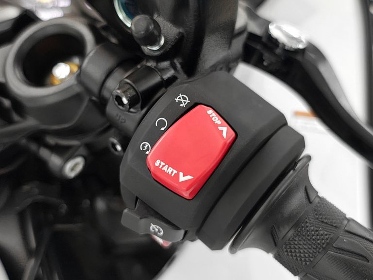 SUZUKI GSX 1300-R HAYABUSA