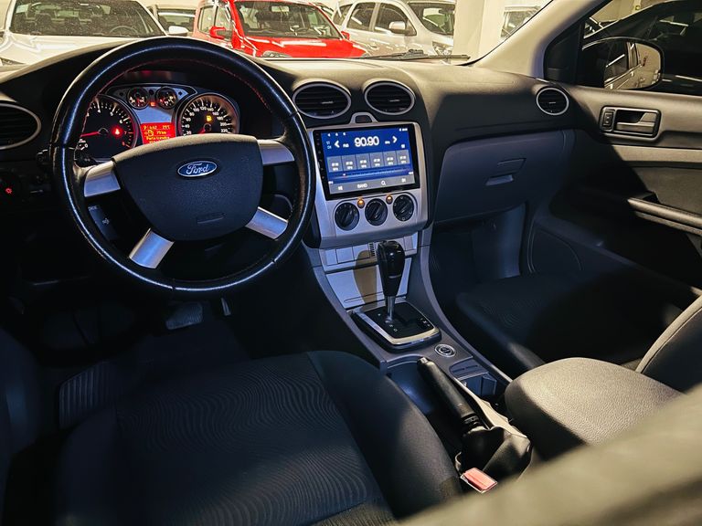 Ford Focus 2.0 16V/ 2.0 16V Flex 5p