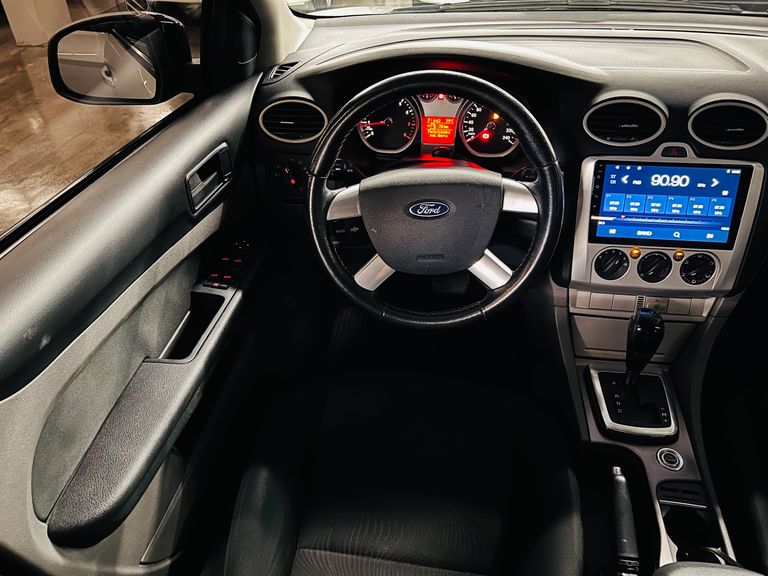 Ford Focus 2.0 16V/ 2.0 16V Flex 5p