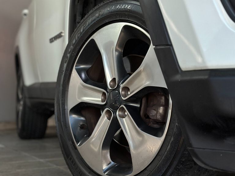 Jeep COMPASS LONGITUDE 2.0 4x2 Flex 16V Aut.