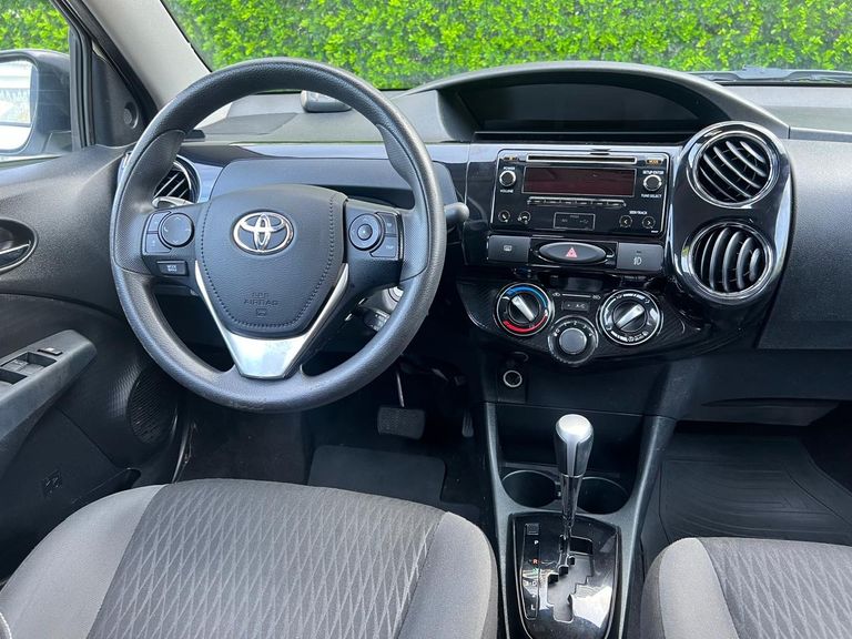 Toyota ETIOS XS 1.5 Flex 16V 5p Aut.