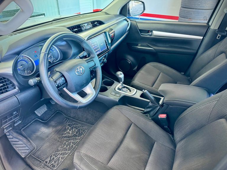 Toyota Hilux CD SR 4x4 2.8 TDI Diesel Aut.