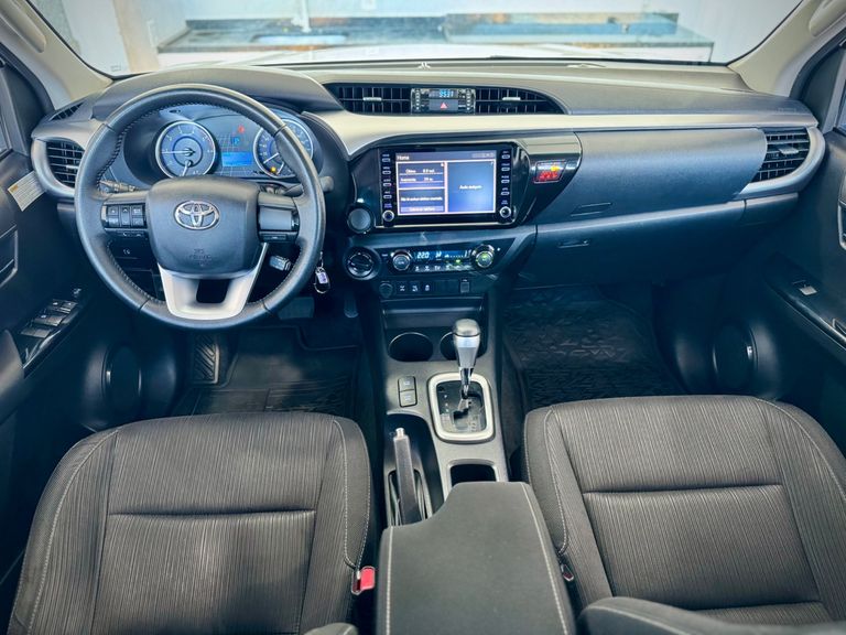 Toyota Hilux CD SR 4x4 2.8 TDI Diesel Aut.