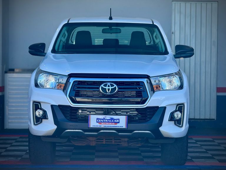 Toyota Hilux CD SR 4x4 2.8 TDI Diesel Aut.