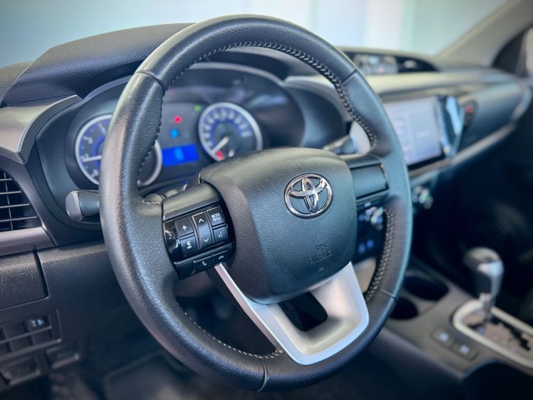 Toyota Hilux CD SR 4x4 2.8 TDI Diesel Aut.