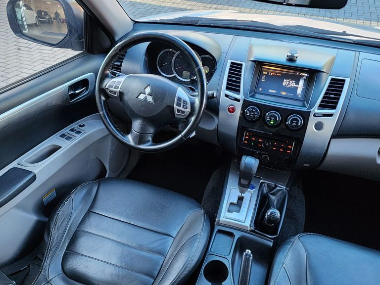 Mitsubishi Pajero DAKAR/HPE 3.5 4x4 Flex 5p Aut.