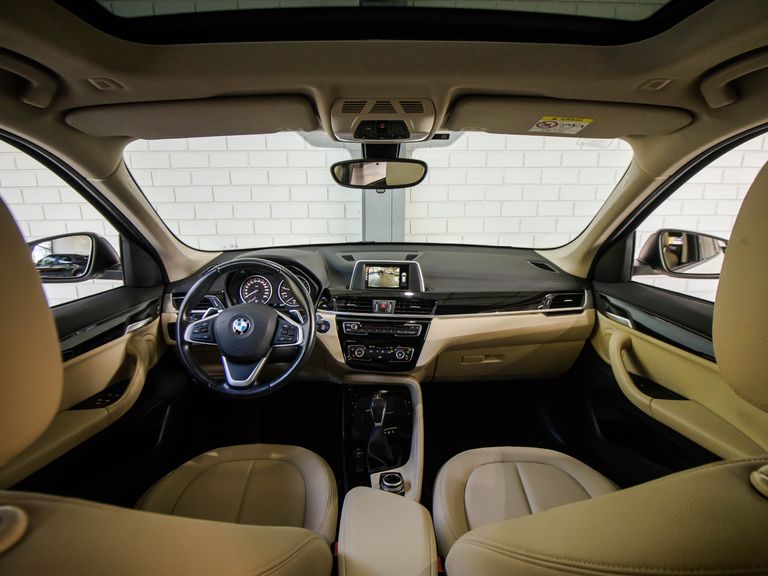 BMW X1 SDRIVE 20i X-Line 2.0 TB Active Flex