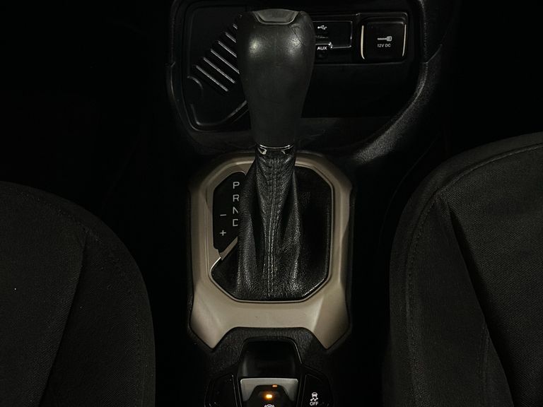 Jeep Renegade Sport 1.8 4x2 Flex 16V Aut.