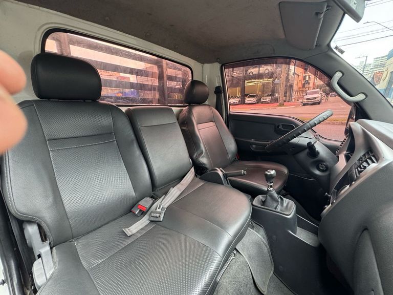 Kia Motors Bongo K-2500 2.5 4x2 TB Diesel
