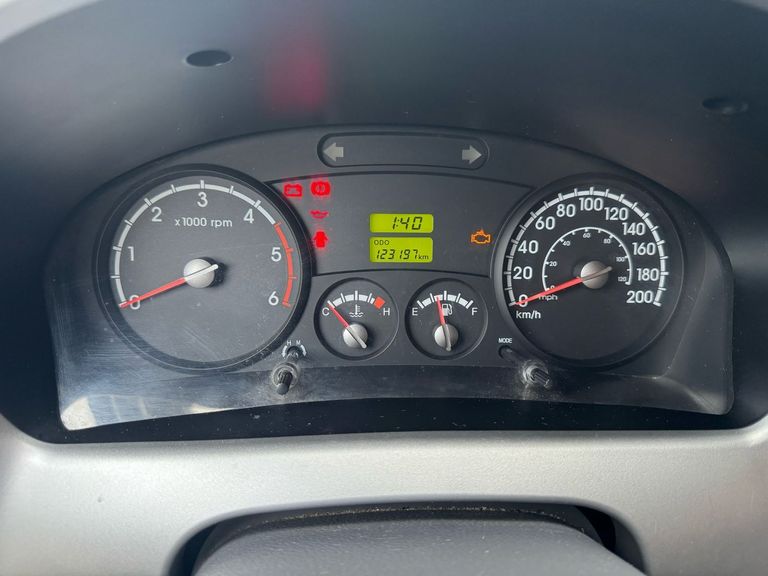 Kia Motors Bongo K-2500 2.5 4x2 TB Diesel