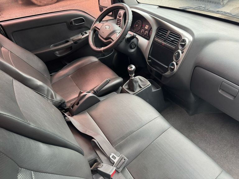 Kia Motors Bongo K-2500 2.5 4x2 TB Diesel