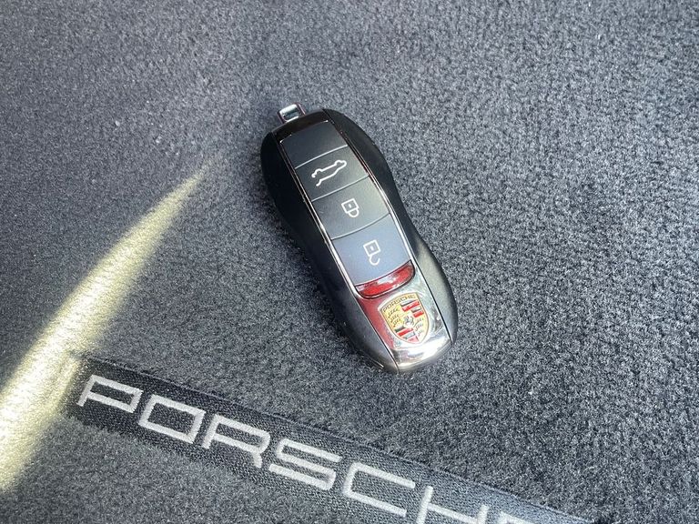 Porsche Macan 2.0 Turbo