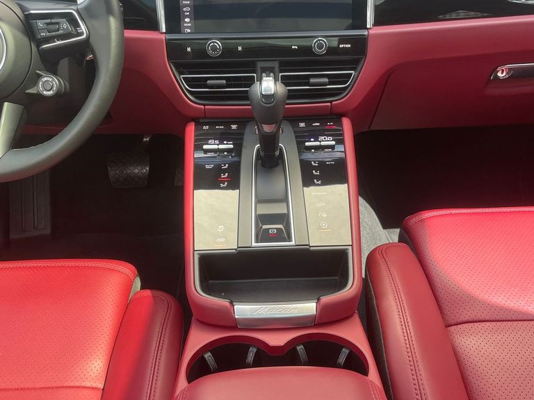 Porsche Macan 2.0 Turbo