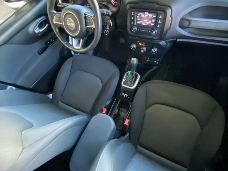Jeep Renegade Sport 1.8 4x2 Flex 16V Aut.