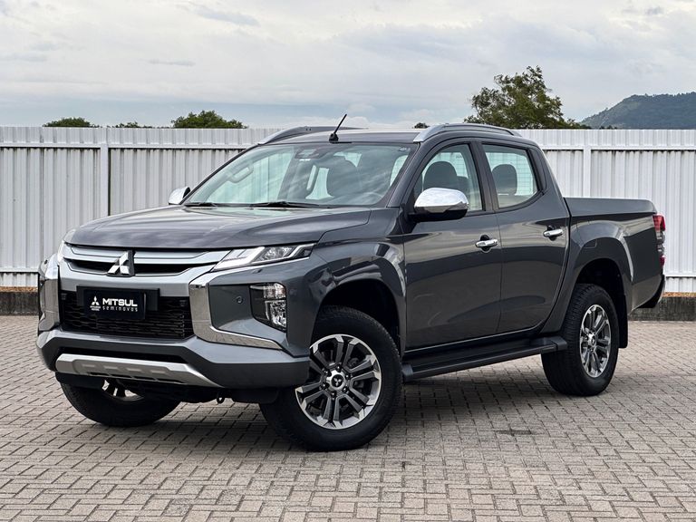 Mitsubishi L200 Triton Sport HPE-S 2.4 CD Dies. Aut
