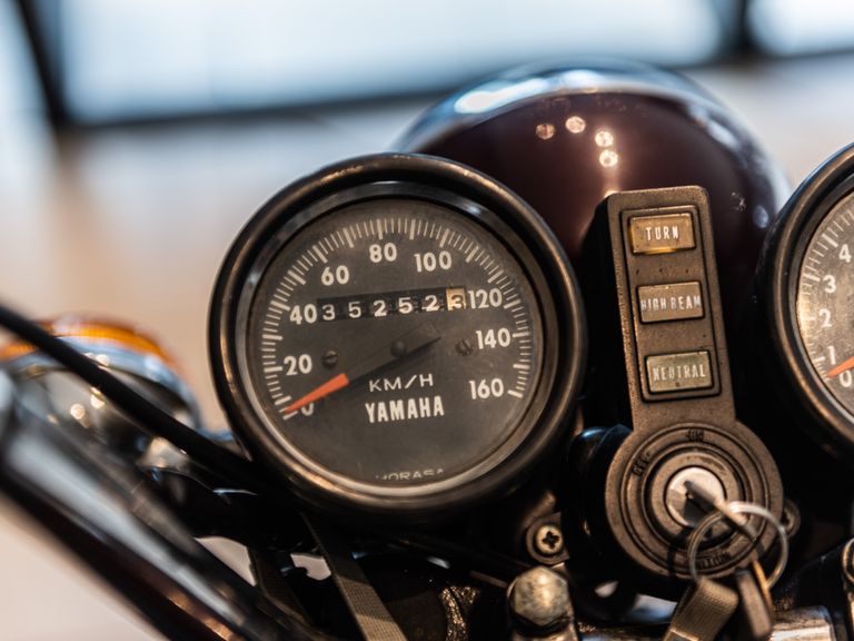 YAMAHA RX180