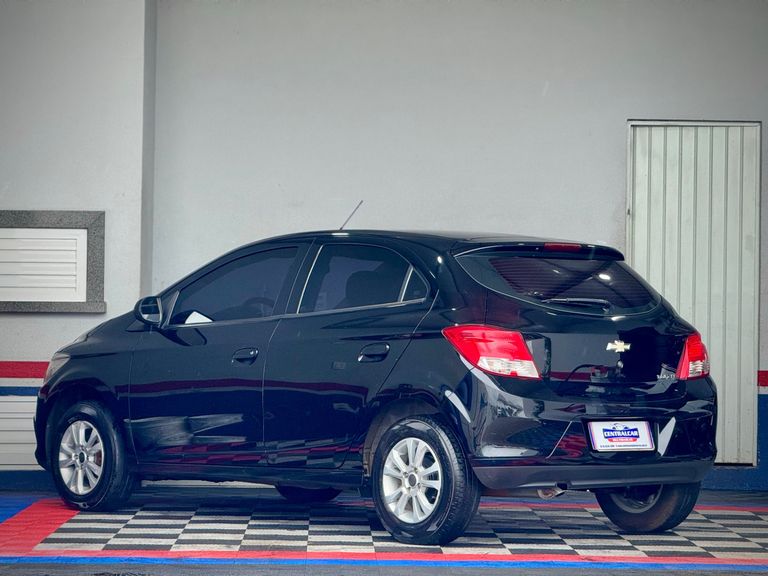 Chevrolet ONIX HATCH LT 1.0 8V FlexPower 5p Mec.