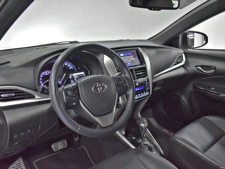 Toyota YARIS X-WAY 1.5 Flex 16V 5p Aut.