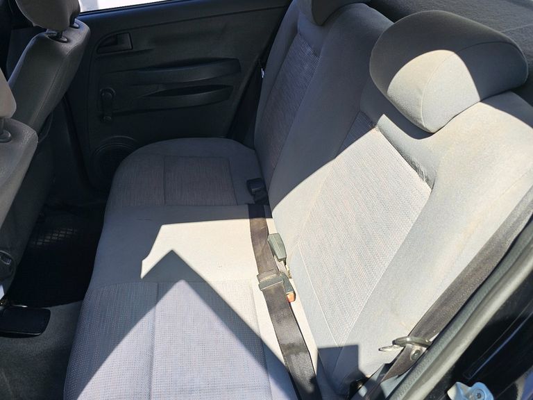 VolksWagen Fox Plus 1.6Mi/ 1.6Mi Total Flex 8V 4p