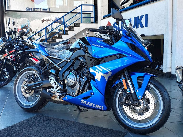 SUZUKI GSX-8R