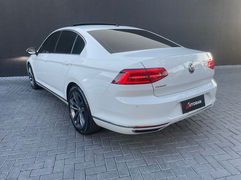 VolksWagen Passat Highline 2.0 TSI 220cv Tip.