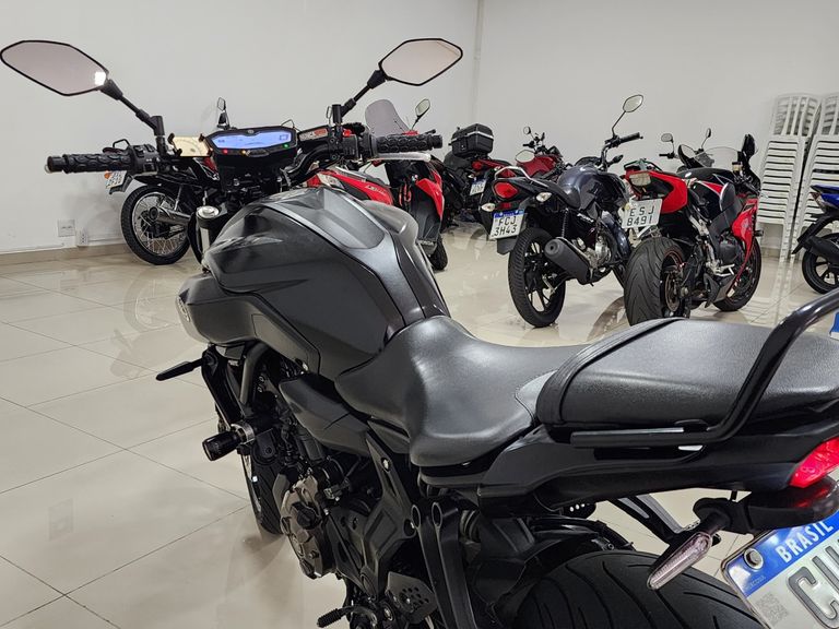 YAMAHA MT-07/MT-07 ABS 689cc