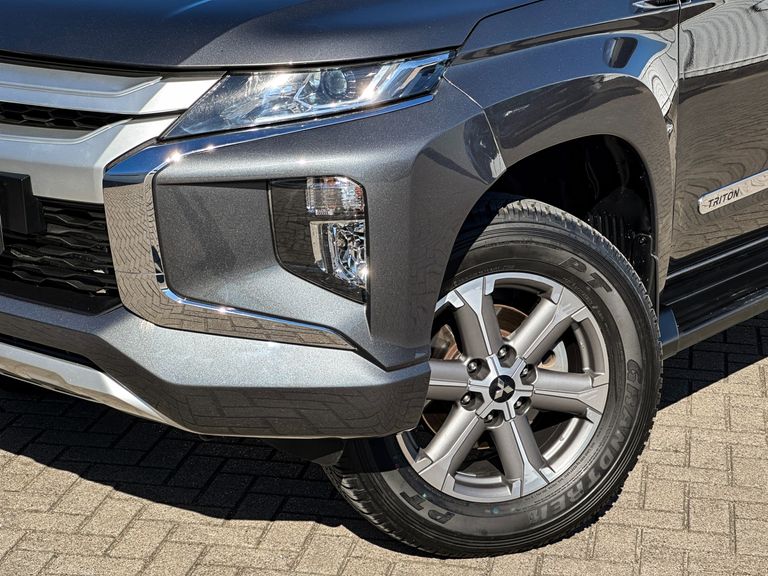Mitsubishi L200 Triton Sport HPE 2.4 CD Diesel Aut.