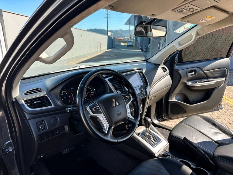 Mitsubishi L200 Triton Sport HPE 2.4 CD Diesel Aut.