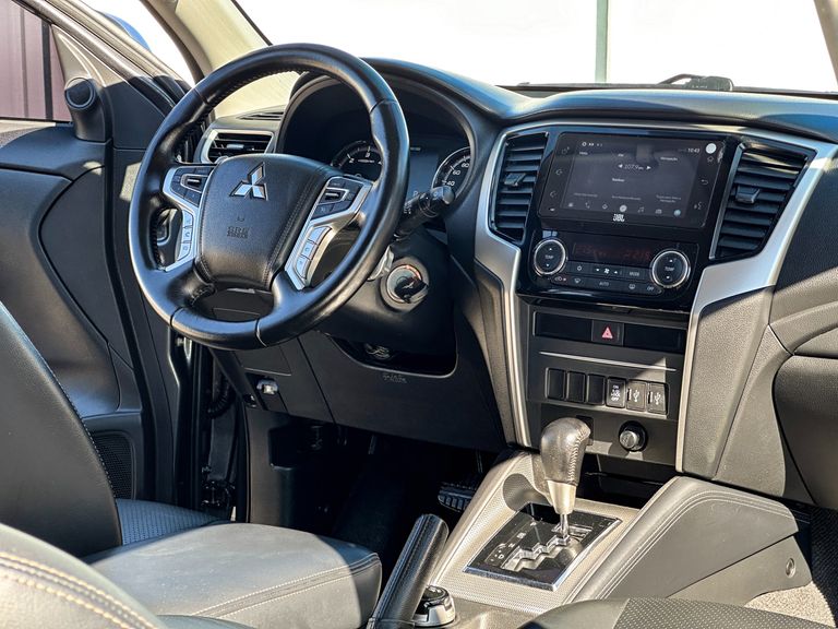 Mitsubishi L200 Triton Sport HPE 2.4 CD Diesel Aut.