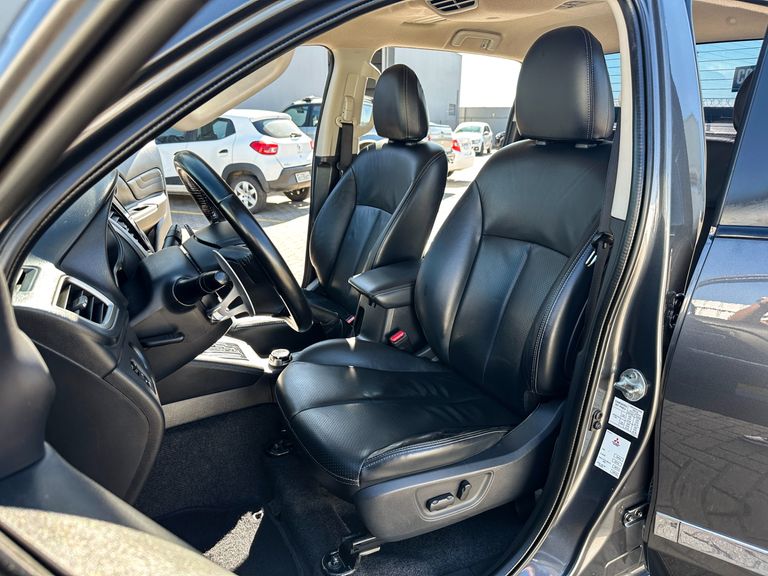 Mitsubishi L200 Triton Sport HPE 2.4 CD Diesel Aut.